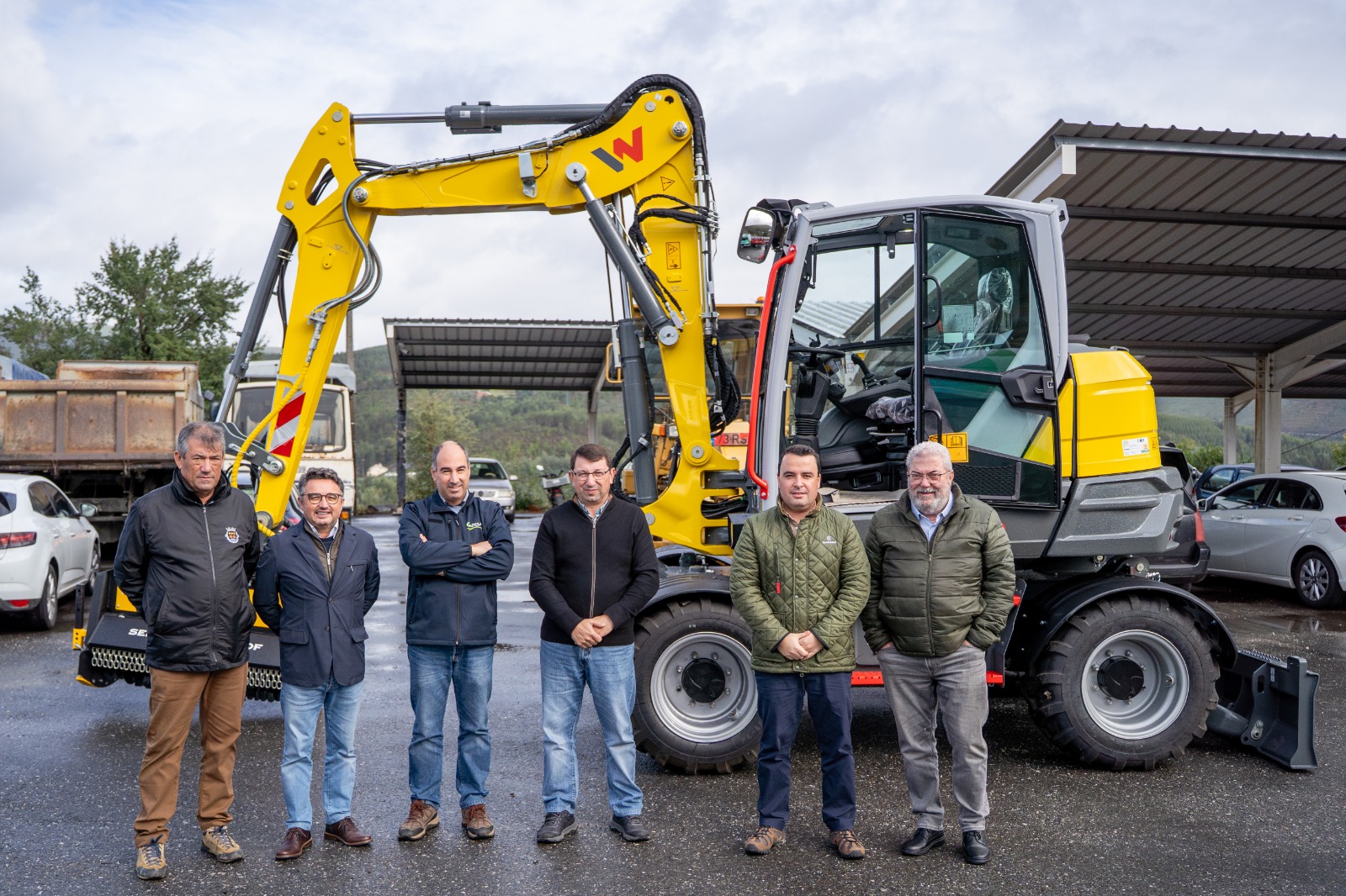 Escavadora de rodas Wacker Neuson EW100