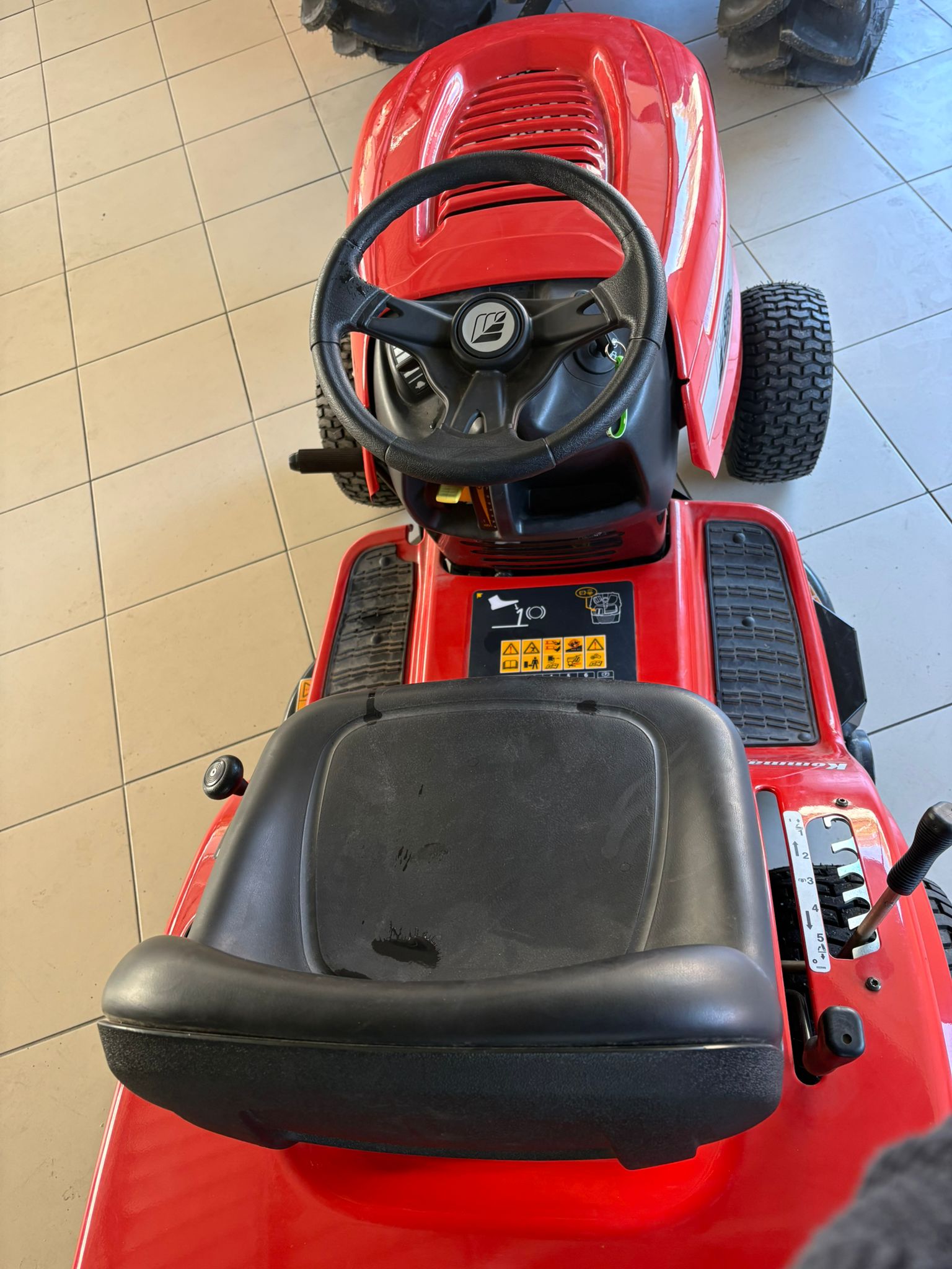 Trator corta relva EFCO-Kommand 92-13T