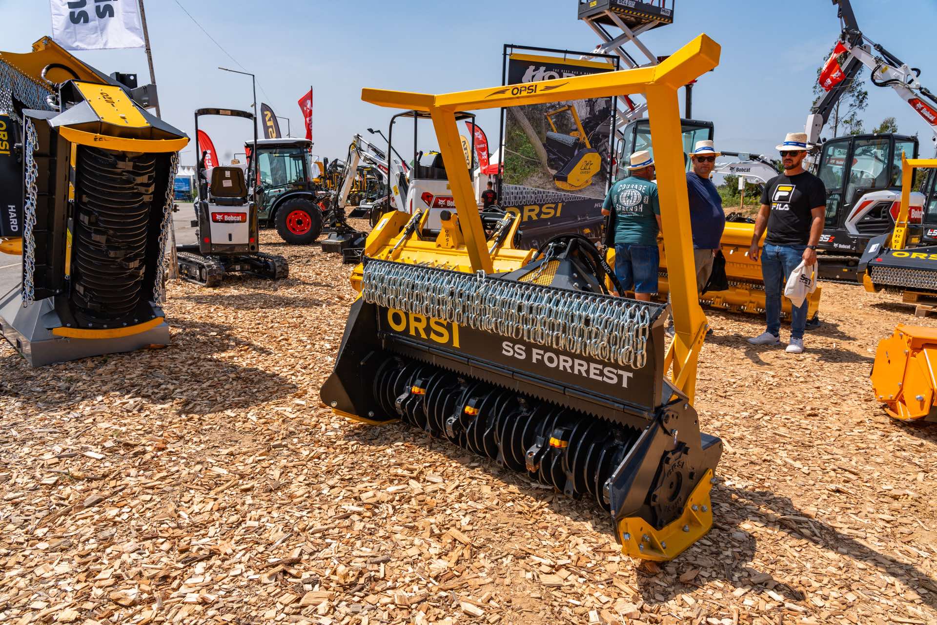 Triturador florestal ORSI SS-FORREST atrai atenções na Expoflorestal 2026 - Arménio Pereira de Sousa