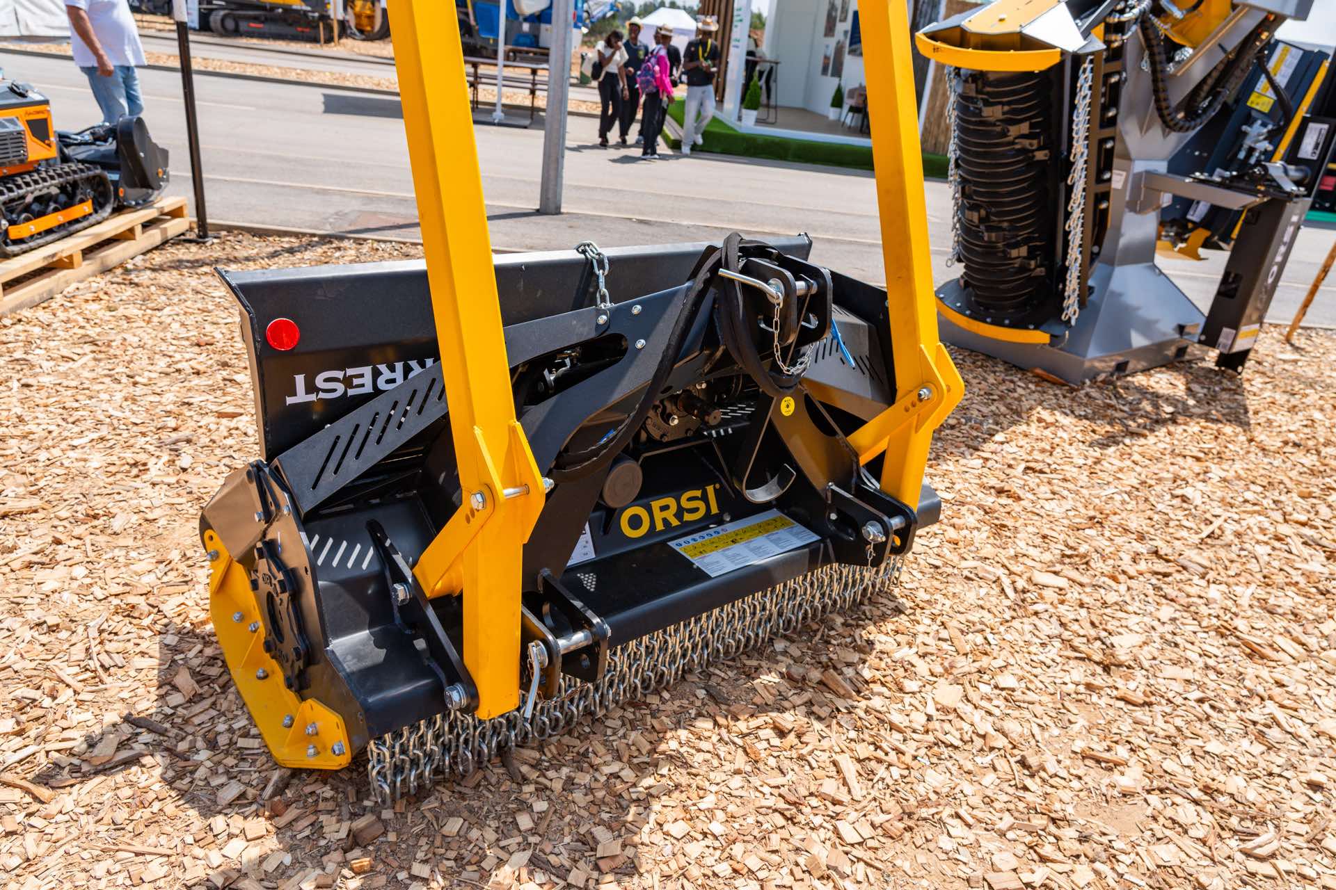 Triturador florestal ORSI SS-FORREST atrai atenções na Expoflorestal 2026 - Arménio Pereira de Sousa